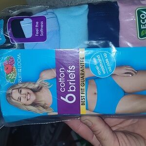 Woman's fruit of the loom cotton briefs size 10 3x